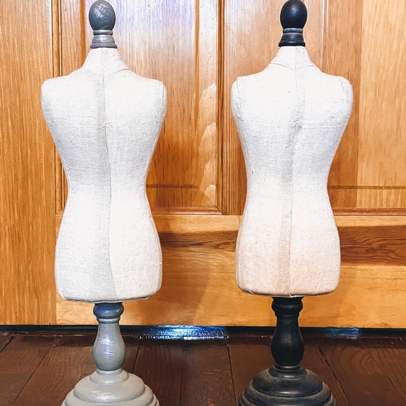 Necklace display mannequin - 15” - Picture 3 of 5